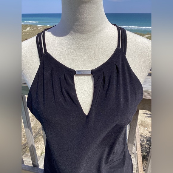 WHBM Black Strappy Layered Chiffon Keyhole Tank - Picture 2 of 10